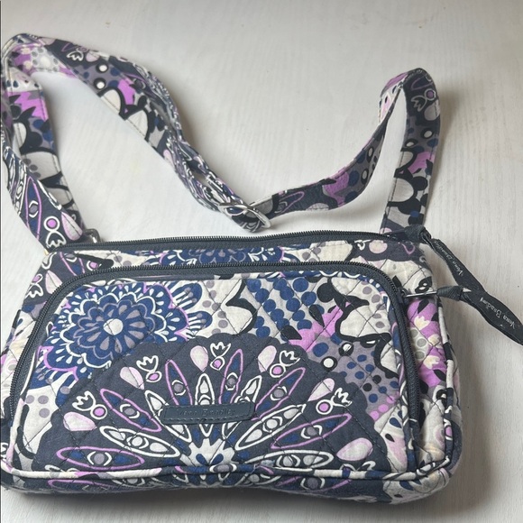 Vera Bradley cross body Stylish Multicolor Patterned Women's Bag - Picture 1 of 7